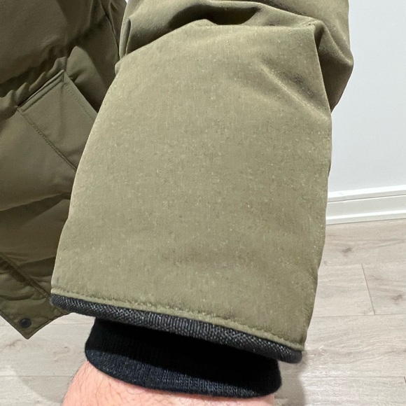 Carson Parka Canada Goose. Size M - Picture 6 of 7
